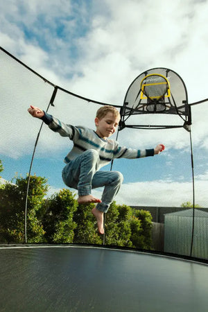 Le trampoline est-il dangereux ? Oui… s’il n’est pas de qualité. Voici pourquoi Springfree change tout.